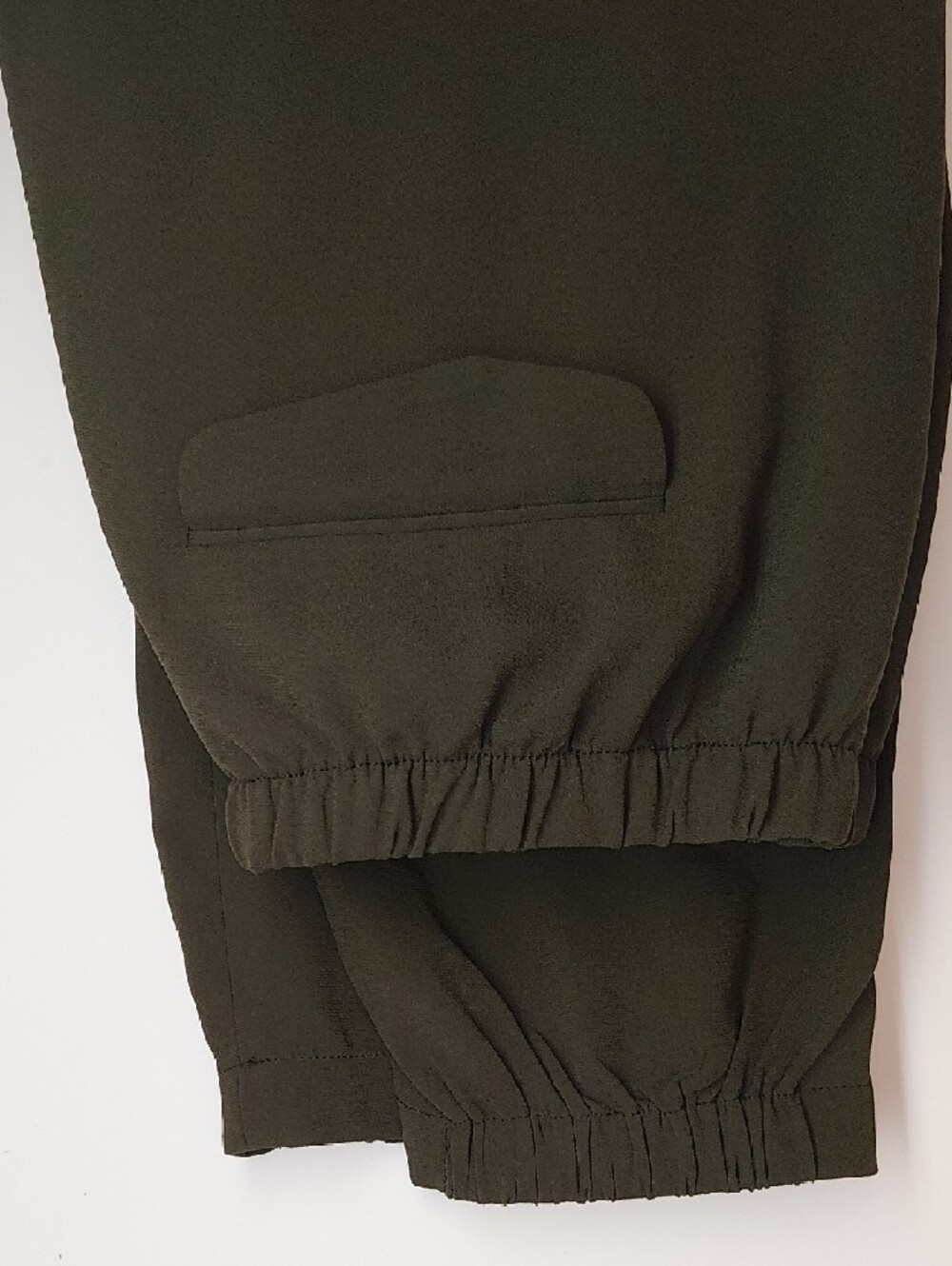 Vince Sz L Dark Green Elastic Waist And Cuff Trousers, No Stretch